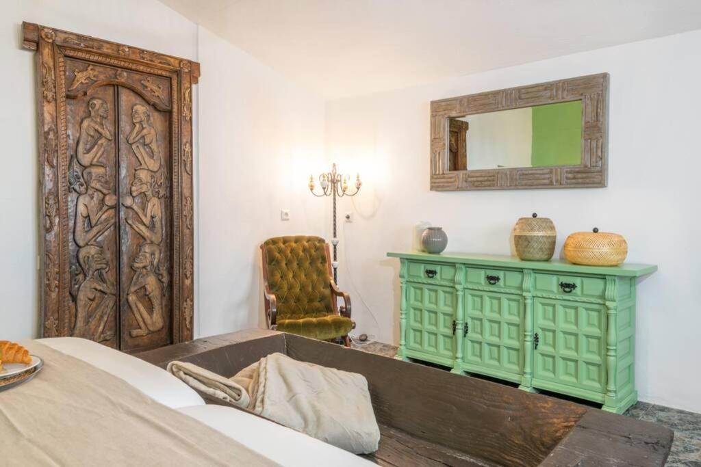 Villa Zalea Real -super Ideal Grupos, Piscina ! Pizarra